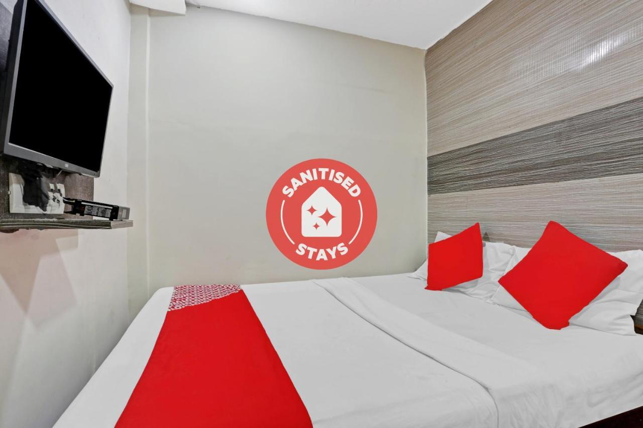 Oyo 84398 Maroshi Residency Мумбай Екстериор снимка