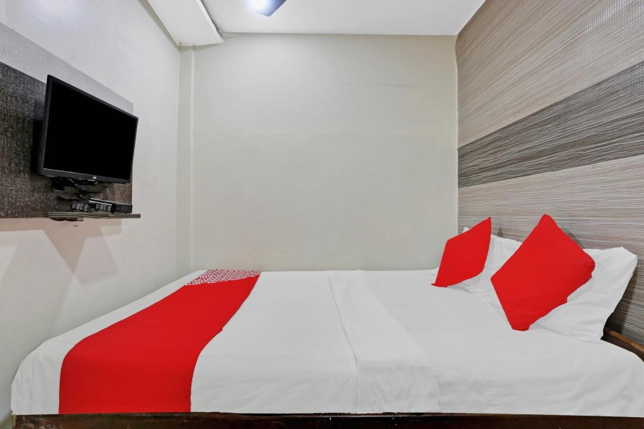 Oyo 84398 Maroshi Residency Мумбай Екстериор снимка